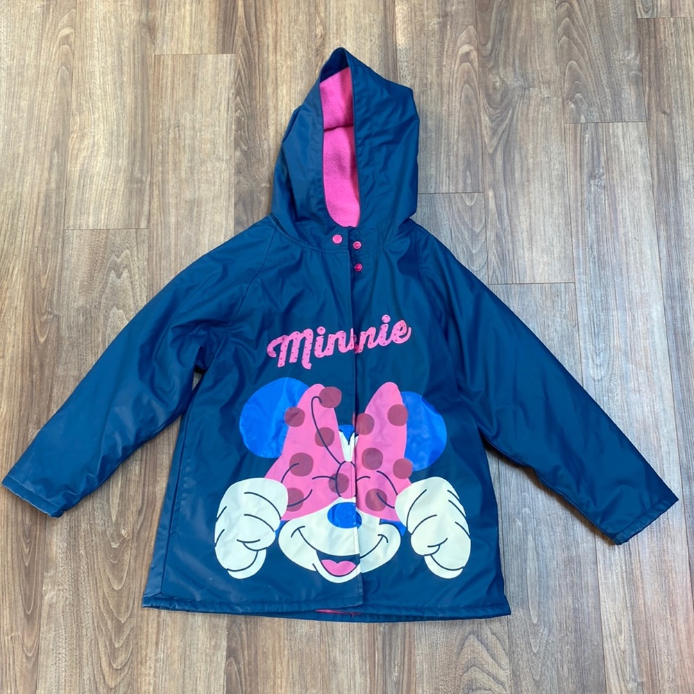 Like new girls Minnie size 7 raincoat